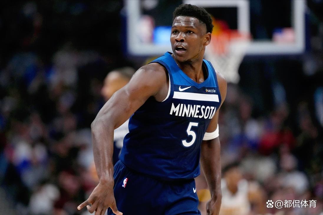  约基奇复出首秀出彩，明尼苏达森林狼主场鏖战辽宁男篮，豪取3连胜